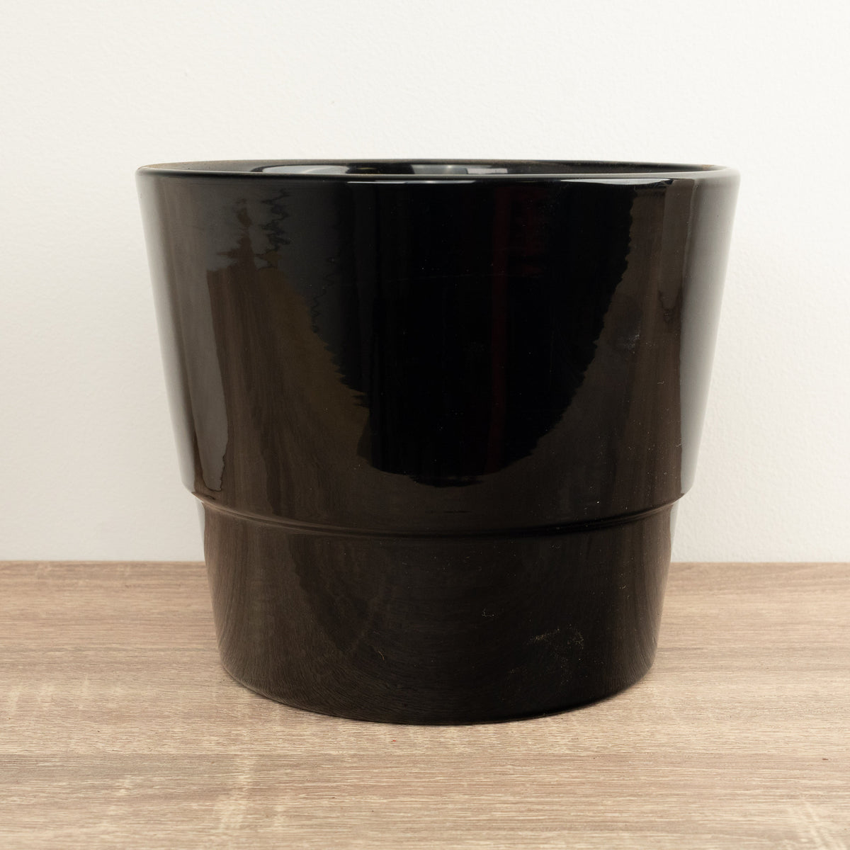 Lena Ceramic Plant Pot - Black