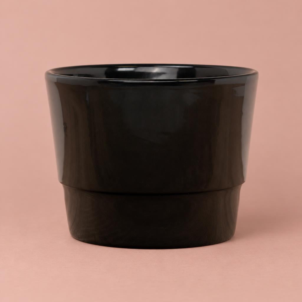 Lena black ceramic plant pot