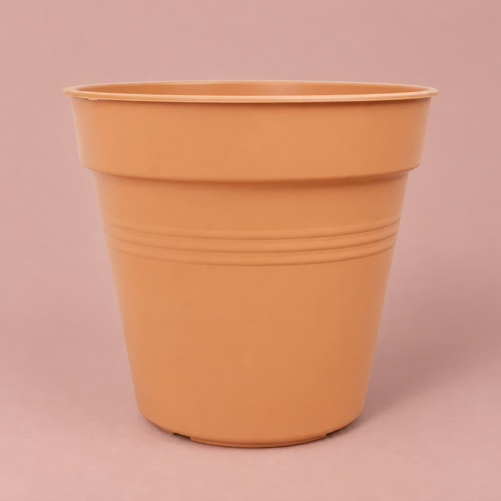 Elho Grow Pot in terracotta-coloured recycled plastic