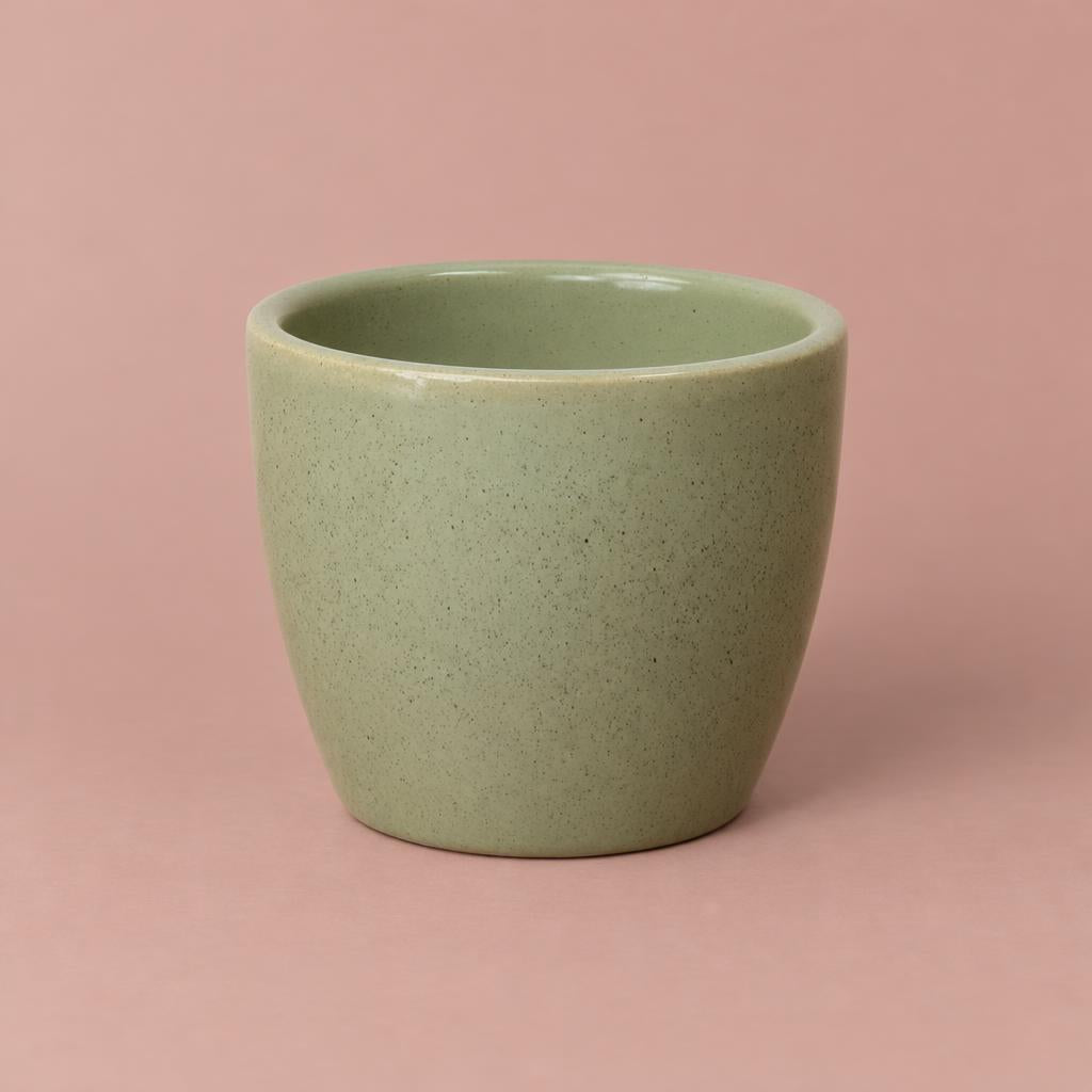 Simplicity ceramic plant pot in Kiwi