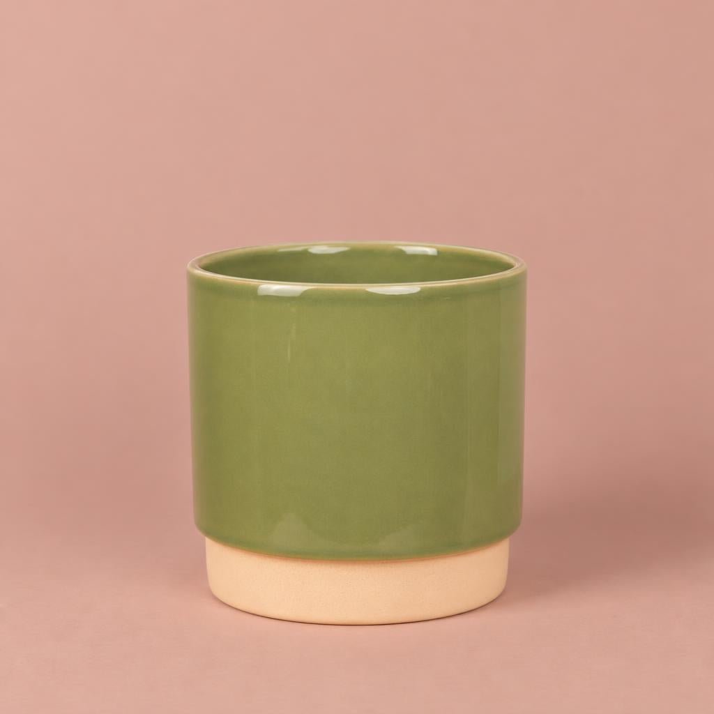 Eno plant pot in dark forest green