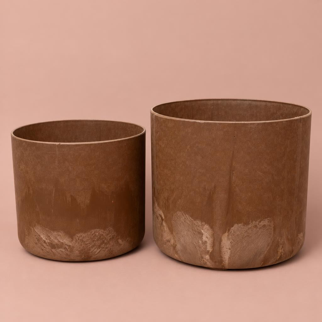 Celine pot in Recycled Oak with a brown stone-effect finish