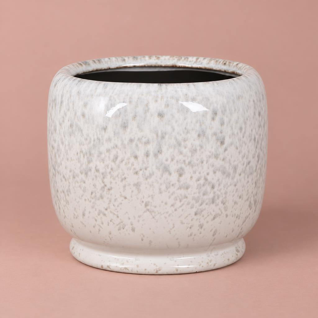 White Lars plant pot