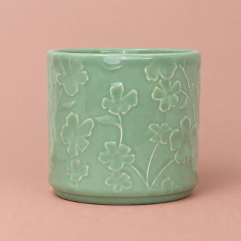 Betsy mint plant pot with embossed floral decoration
