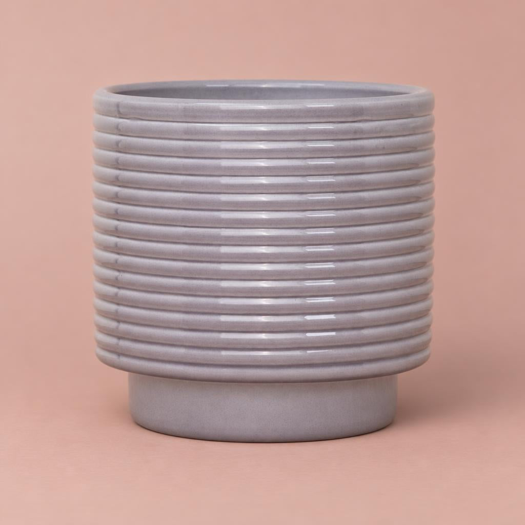 Grey Berlin Ripple Pot with a rounded profile and horizontal ripple texture
