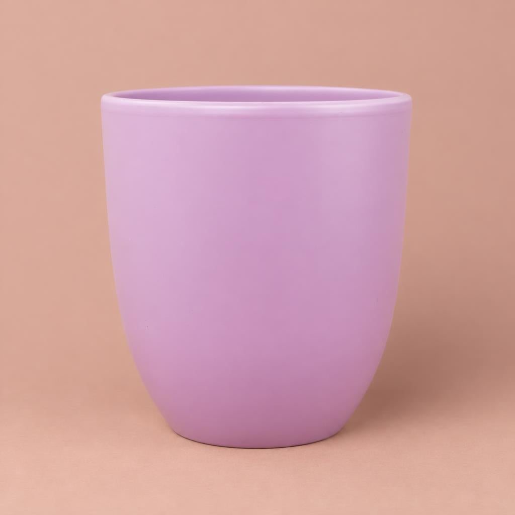 Hugo plant pot in Lavender
