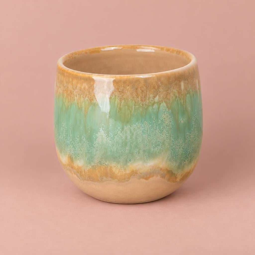 Beach Waves pot with a sea blue central pattern and beach-inspired lower quarter