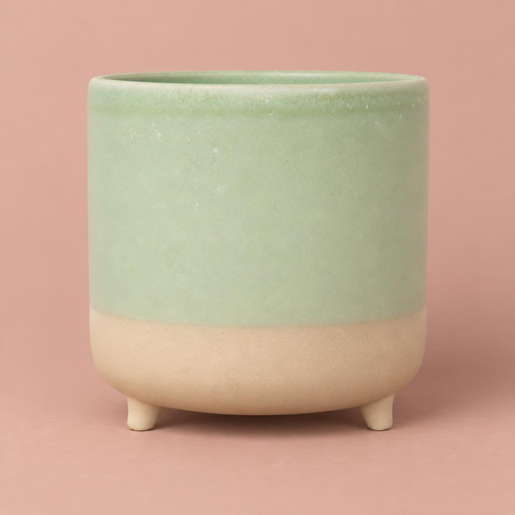 Jolie Matte ceramic pot in mint green