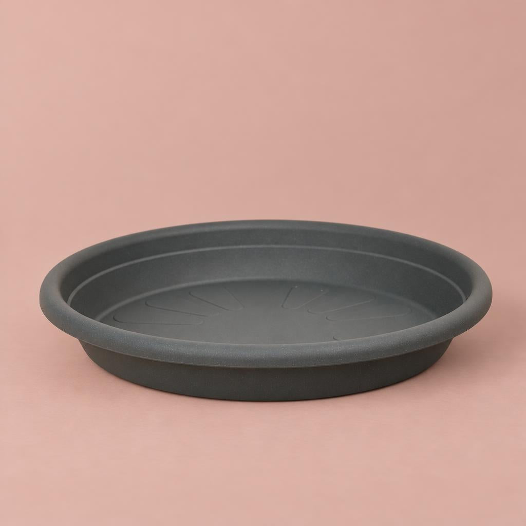 Graphite round plastic plant saucer