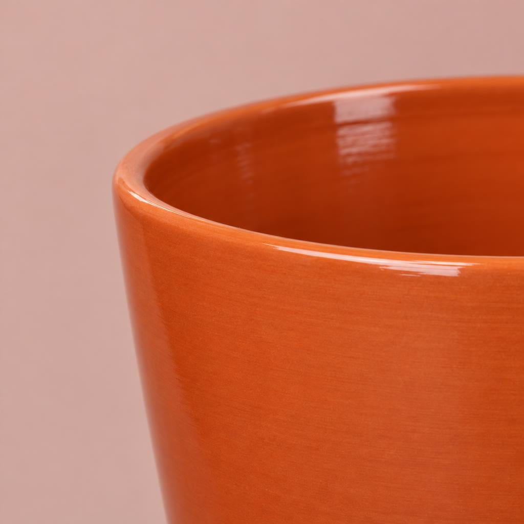 Brass-coloured Karina decorative plant pot