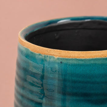 Como plant pot in turquoise with decorative cracked pattern
